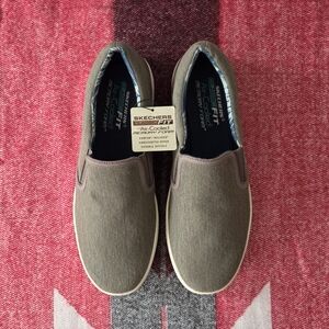 Skechers Shoes Men's Classic Fit Slip Ons 11.5 Memory Foam Comfort Tan NWT